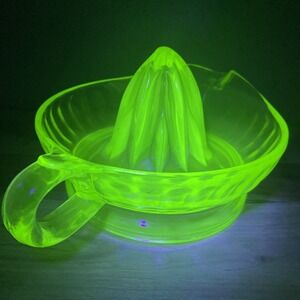 Vintage Uranium Large Juicer 1930's MCM Green Vaseline Glass W/ Bright Glow 8.5"